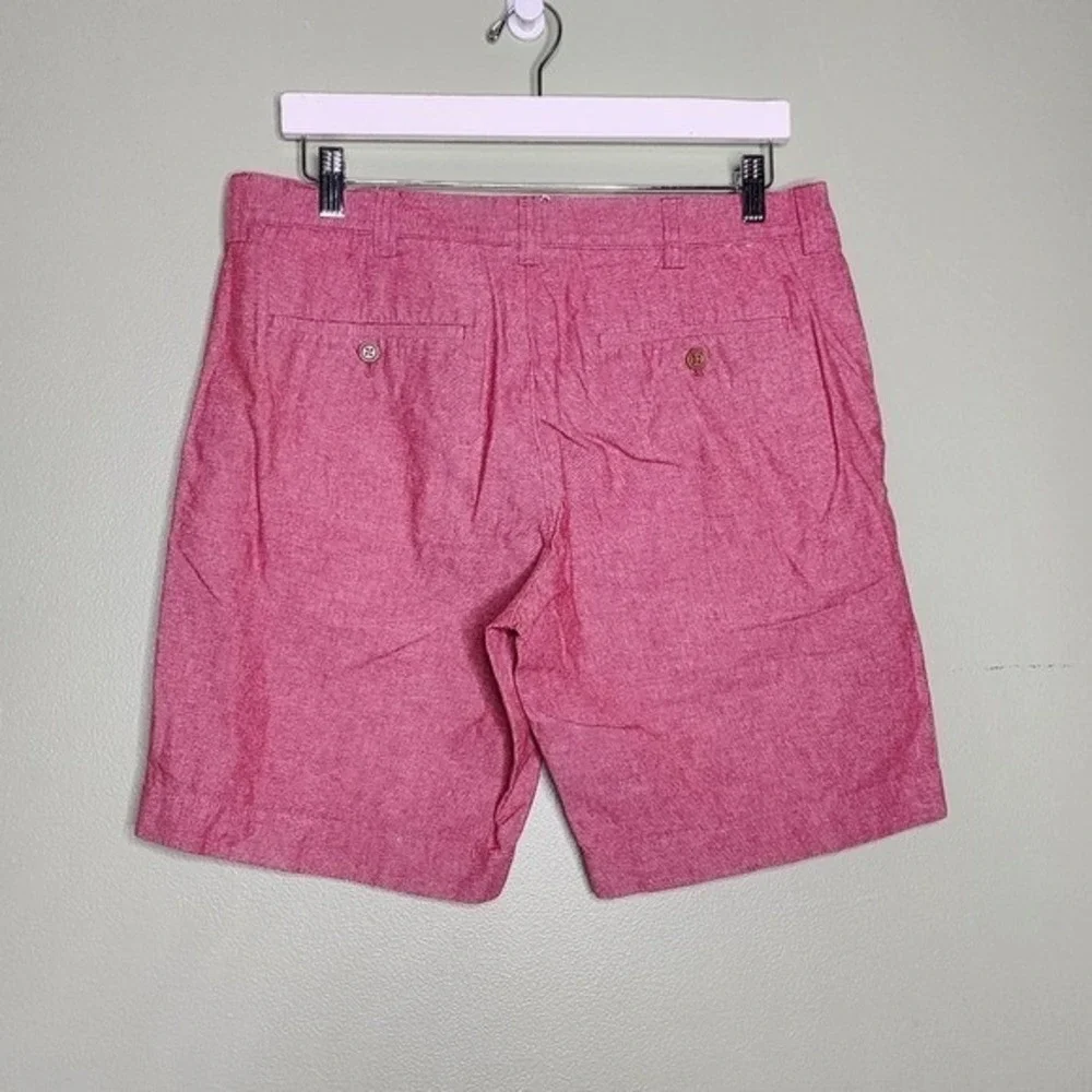 J. Crew Gramercy Men's Chambray Red Shorts Flat Front Cotton 33 Vacation Classic